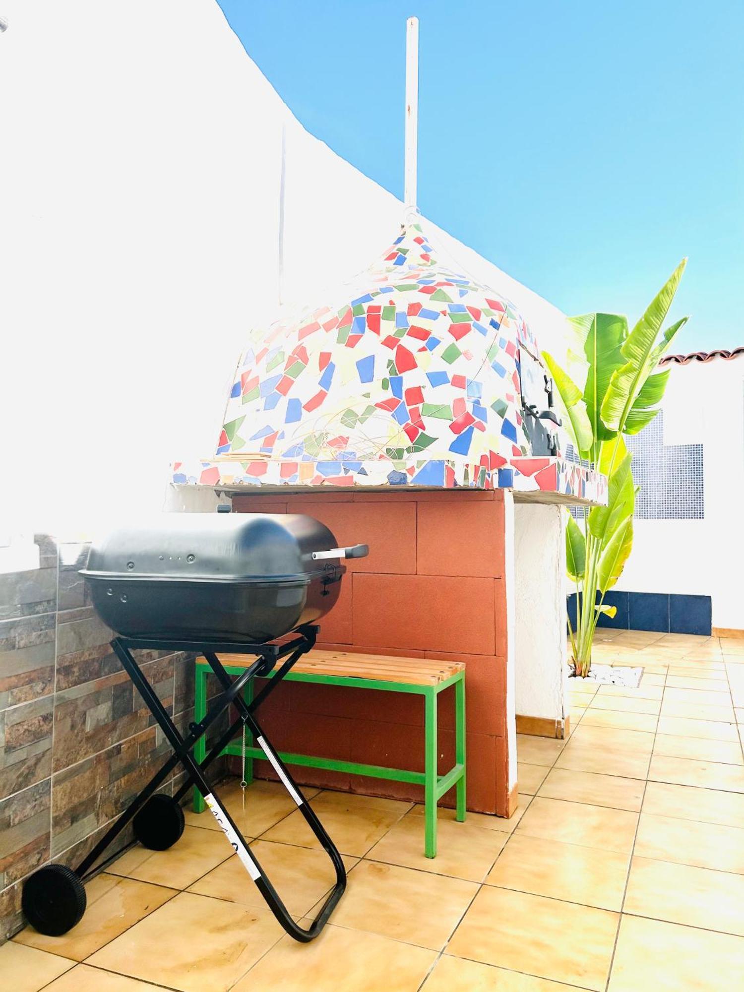 Oasis Beach Holiday Home With Jacuzzi ปลายา เดล อิงเกลส ภายนอก รูปภาพ