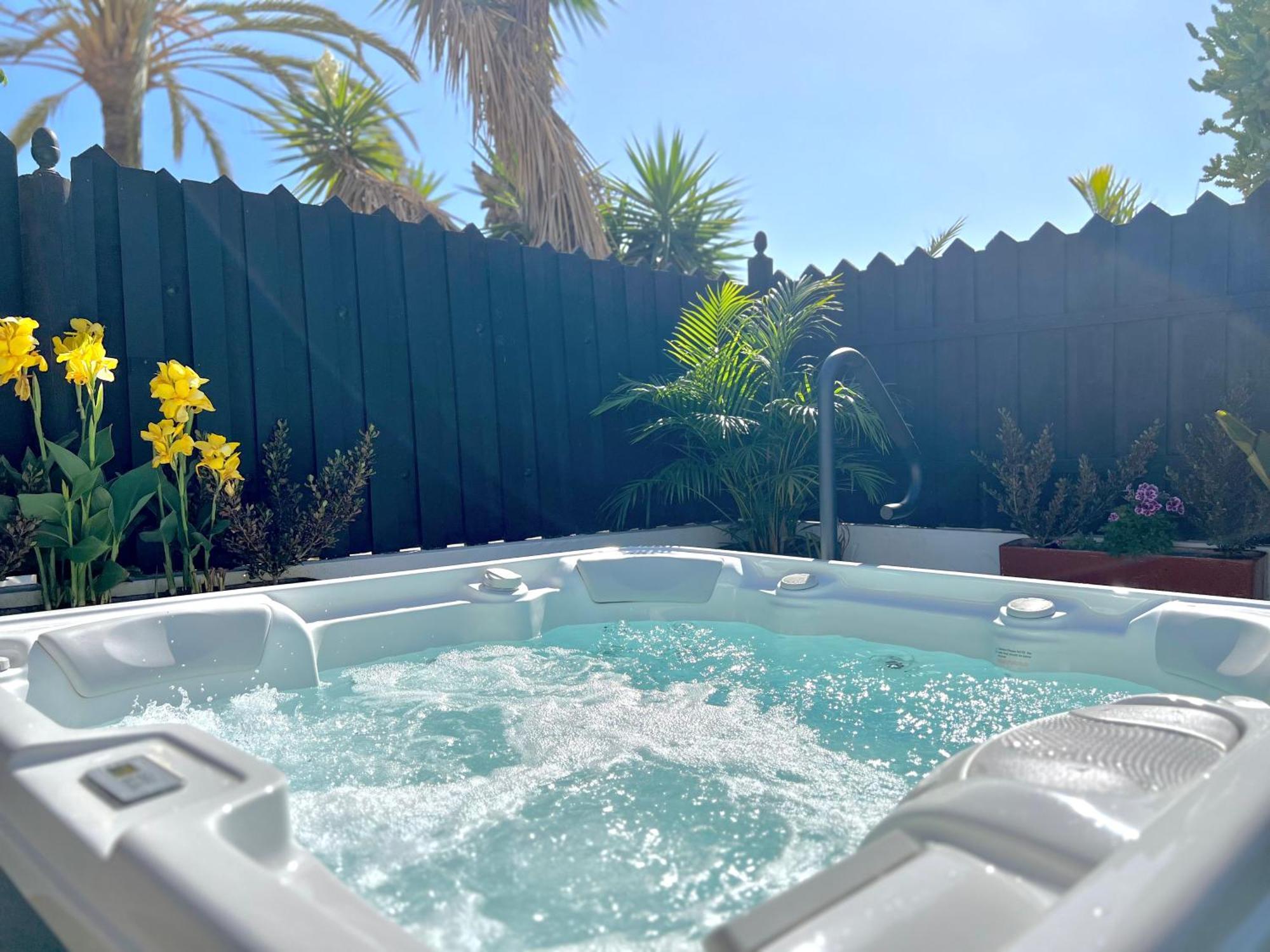 Oasis Beach Holiday Home With Jacuzzi ปลายา เดล อิงเกลส ภายนอก รูปภาพ