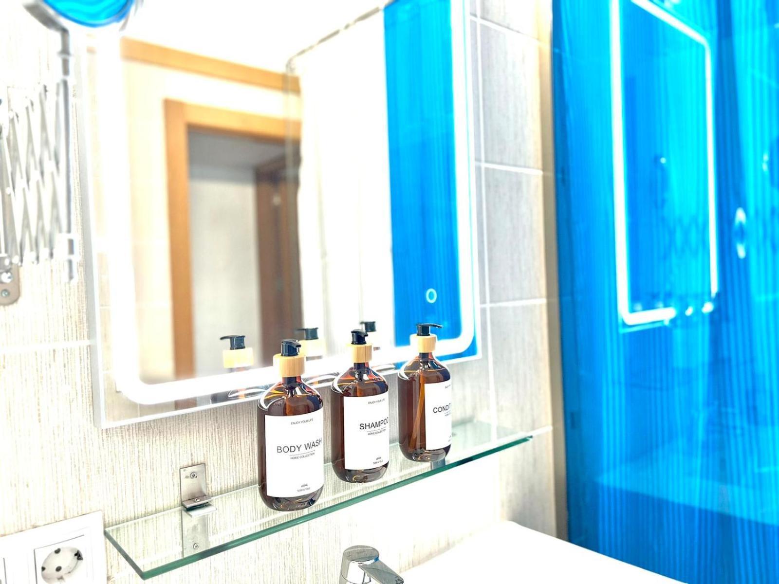 Oasis Beach Holiday Home With Jacuzzi ปลายา เดล อิงเกลส ภายนอก รูปภาพ