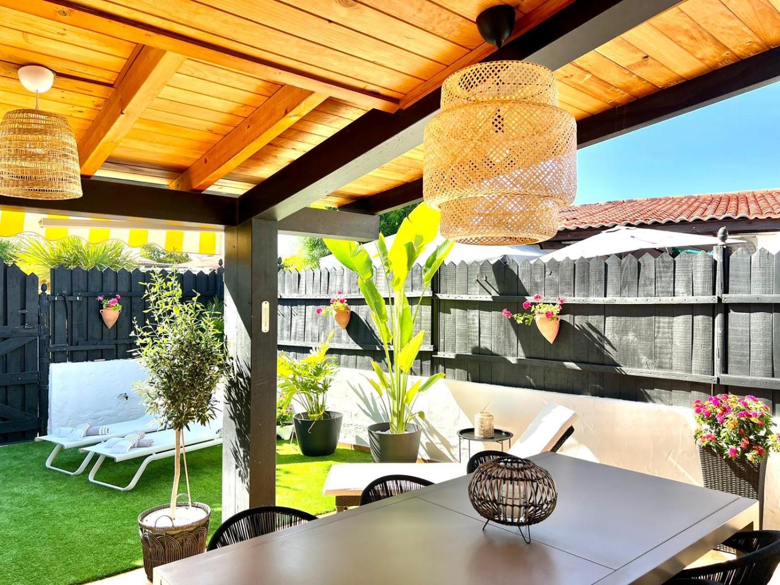 Oasis Beach Holiday Home With Jacuzzi ปลายา เดล อิงเกลส ภายนอก รูปภาพ