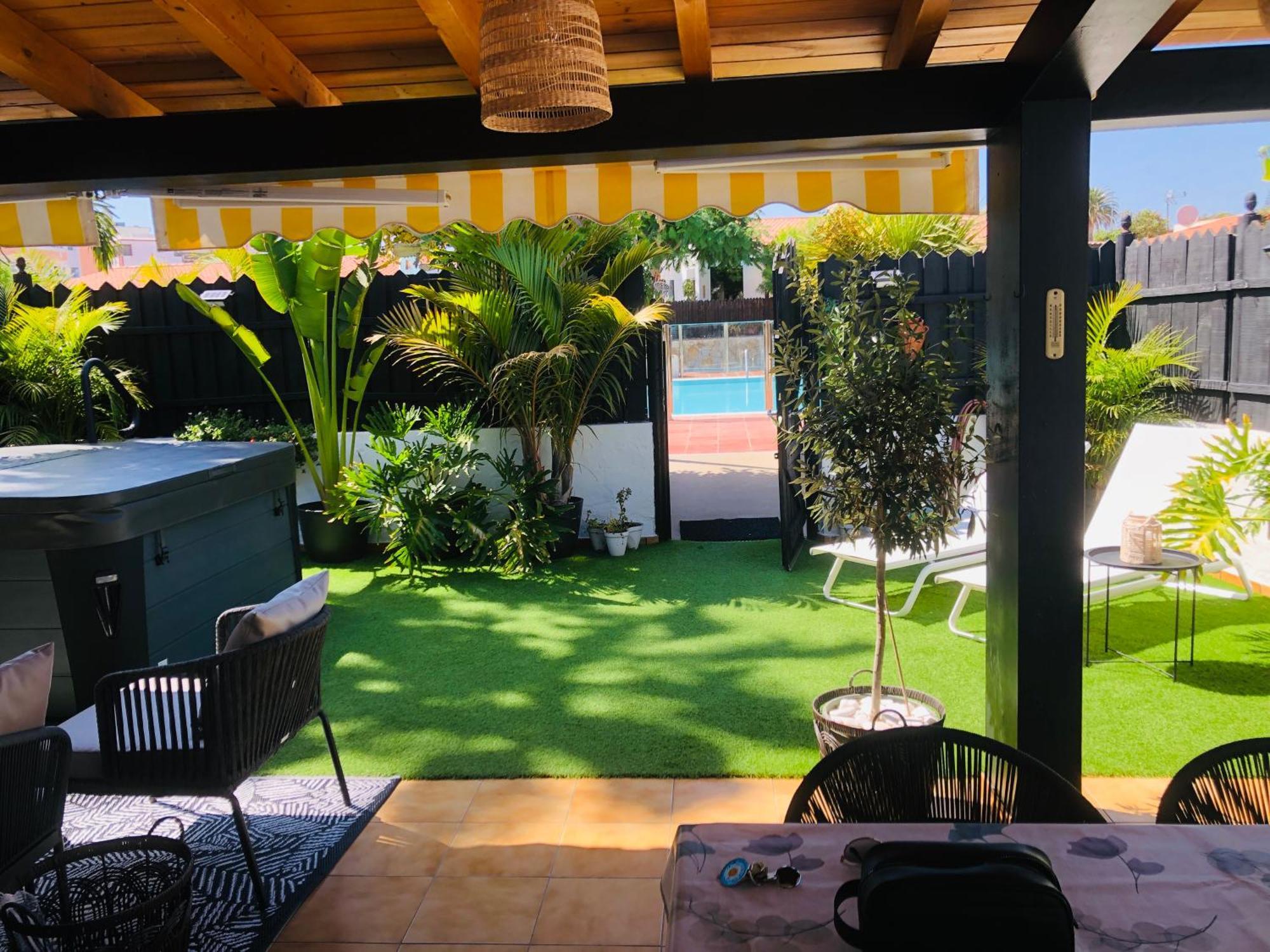 Oasis Beach Holiday Home With Jacuzzi ปลายา เดล อิงเกลส ภายนอก รูปภาพ